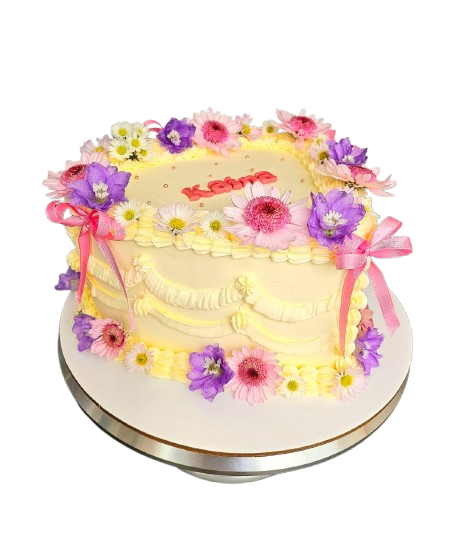 Torta blanca artesanal hecha en Kusisa Repostería